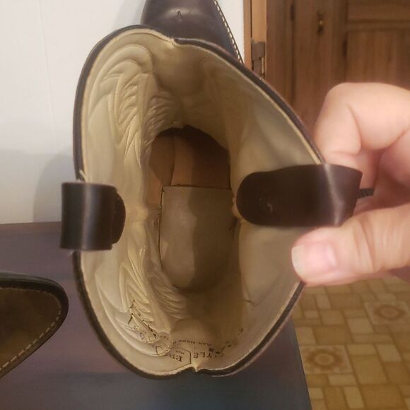 Gently Used Bronco Faux Leather Cowboy Boots Sz 10D